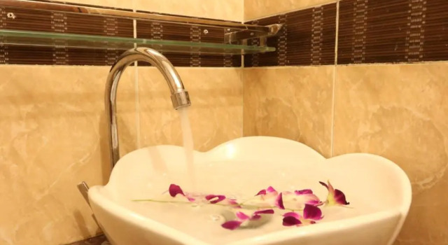 Номер Economy Hotel Riverside Sky