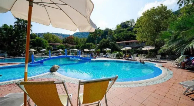 Baia Tropea Resort, Varaa Lomakeskus Tropea Calabria
