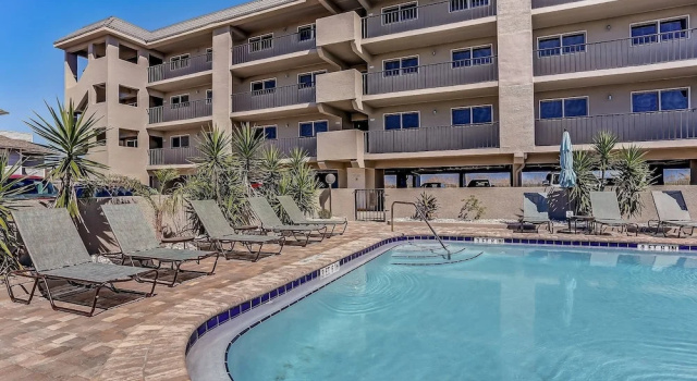 Номер Standard Beautifully Decorated Condo with Magnificent View of Atlantic by RedAwning