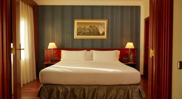 Двухместный полулюкс El Avenida Palace