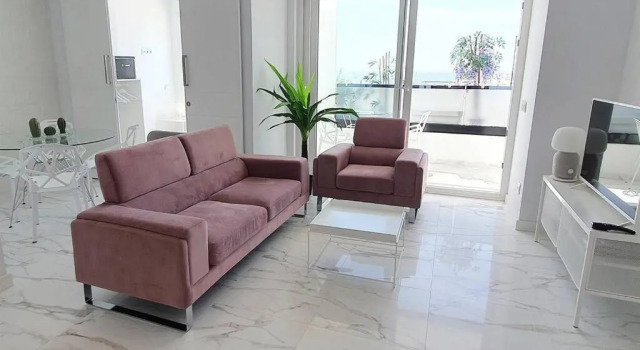 SKOL 645. Exclusive Three Bedrooms Apartment with Sea Views, Забронировать Апартаменты/квартира Отели Марбелья с бассейном, рядом с Музей гравюры, Бассейн