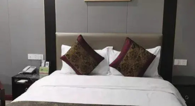 Baiyun Hotel, Prenota Hotel Hotel a Shaoxing con parcheggio, Parcheggio