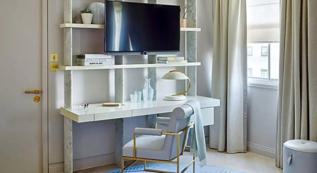 Номер Executive One Aldwych