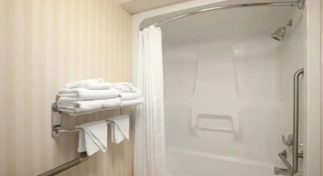 Standart dört kişilik oda Border Inn and Suites Lloydminster