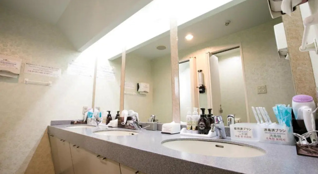 Женская капсула Ave Tennoji Hotel