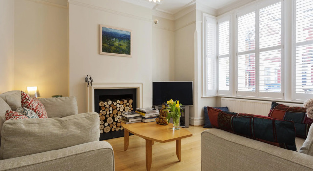 Veeve  3 Bed House On Stapleton Road Wandsworth, Забронировать Отель Отели Лондона 4 звезды, рядом с Лондонский музей швейных машин, 4*