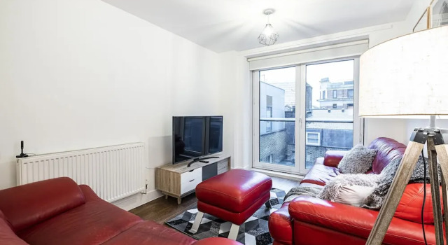 Leonard Street Apartment by Flexystays