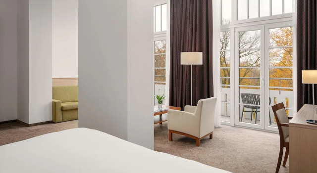 Двухместный полулюкс с видом на парк Harvey Spa Hotel