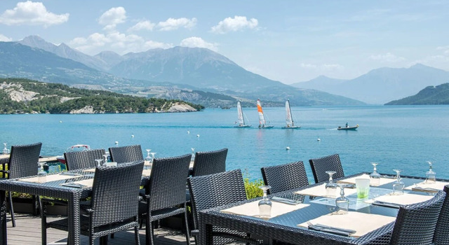Wooden Chalet in the Cozy and Sporty and Beautifull Chorges, Prenota Chalet Chorges Lago di Serre-Ponçon