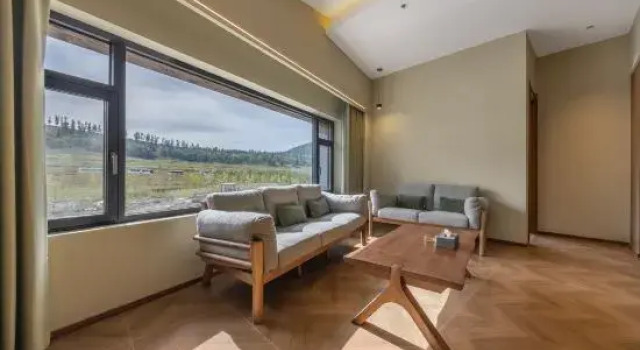 Семейный люкс Hemu Shuboruisi Hotel (Hemu Scenic Area)