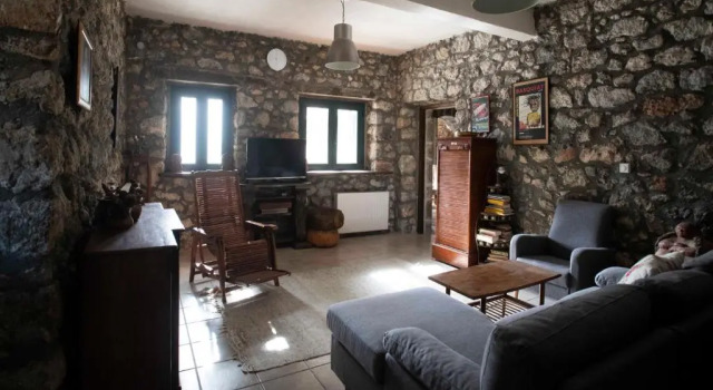 Stone house with panoramic view, Prenota Appartamento Hotel a Peloponneso con parcheggio, Parcheggio