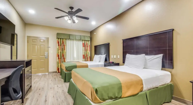 Двухместный люкс Americas Best Value Inn & Suites Tomball