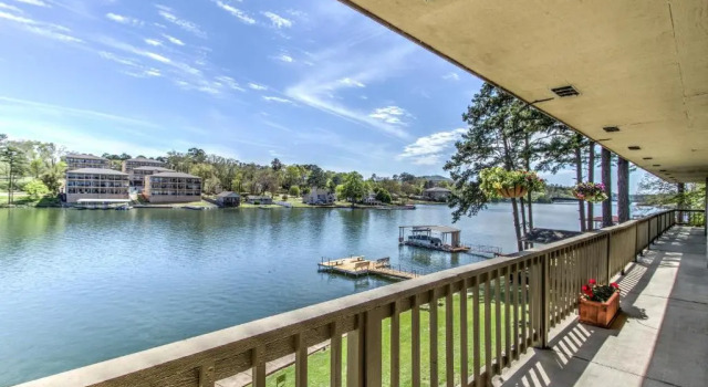 Номер Standard Long Island Lake Resort