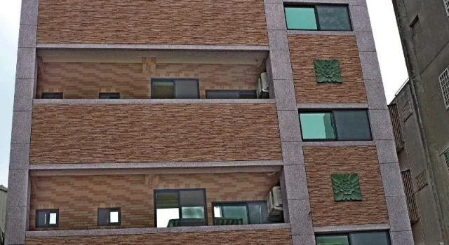 Lucky Hotel