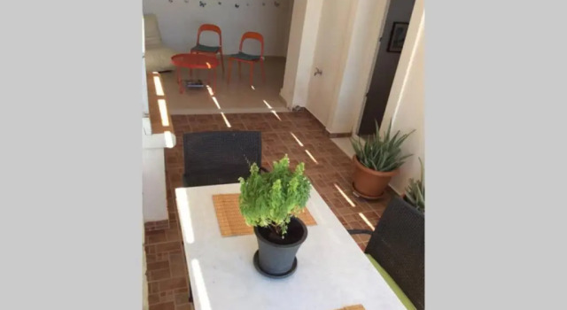 Despina's House 2: Modern apt with unique sea view, Réserver Hôtel Vari Syros