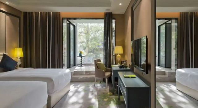 GreenTree Eastern Shenzhen Luohu East Gate Hotel