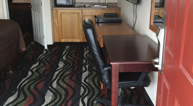 Номер Standard Town and Country Motel