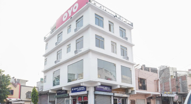 OYO 62368 Hotel Pearl Inn