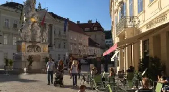 Kleine Ferienwohnung mit Garten, Varaa Hotelli Baden bei Wien Vienna surrounding