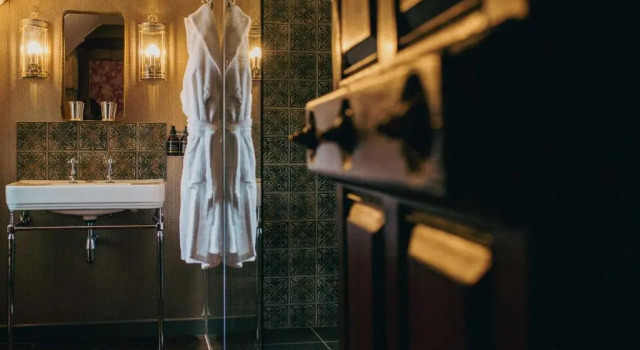 Двухместный номер Superior Master The George Hotel