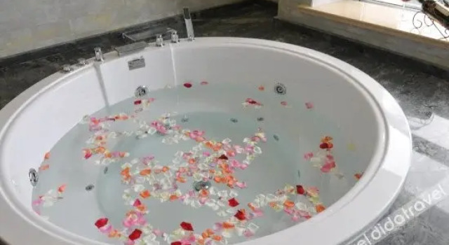 Fuhao Jinzuo Hotel, Prenota Hotel Mianyang Sichuan