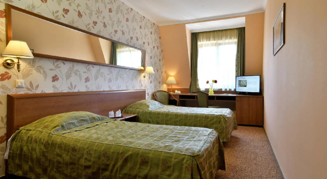 Hotel Brasov, Забронировать Отель Отели в центре Брашова с завтраком, отели в центре Брашова с завтраком