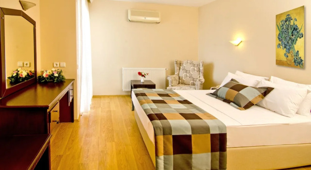 Семейный номер Standard с балконом Citys Hill Hotel