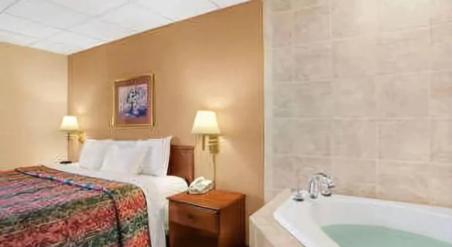 Двухместный номер Standard Days Inn by Wyndham Madisonville