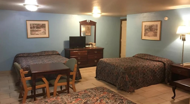 HWY Express Inn & Suites, Prenota Hotel Stillwater Oklahoma