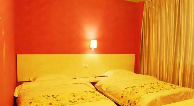 柏纳酒店阳朔西街店, Book Hotel Yangshuo Guangxi, near Yangshuo Double Beach