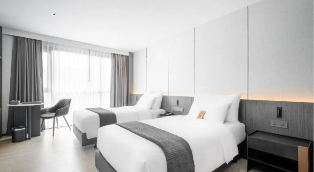 Номер Deluxe Cascade Hotel Bangkok