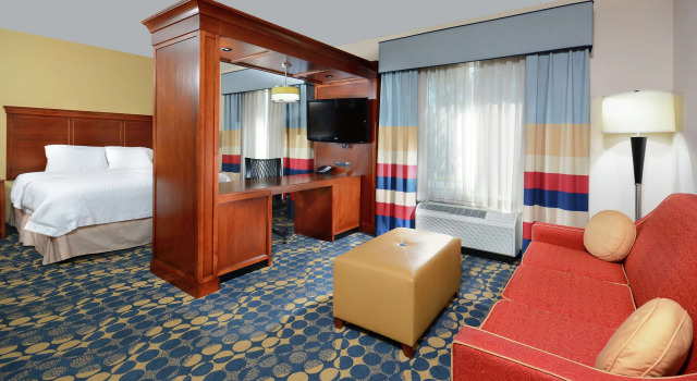 Hampton Inn & Suites Huntersville, Забронировать Отель Отели и гостиницы Хантерсвилл, Отель