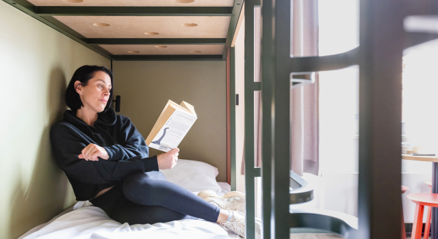 Cama em dormitório (Dormitório Feminino) MEININGER Hotel Berlin Mitte