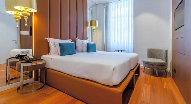 Двухместный номер с видом на город The 7 Hotel, Suites, Studios & Apartments