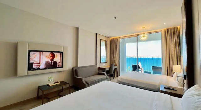 Premier High Ocean View Panorama