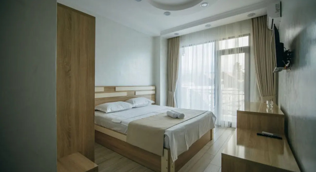 Hotel Batumi Palace, Book Hotel Batumi 