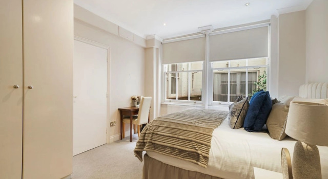 Hertford Flat 1, Забронировать Апартаменты/квартира Апартаменты Лондона, рядом с Ворота королевы Елизаветы, Апартаменты/квартира