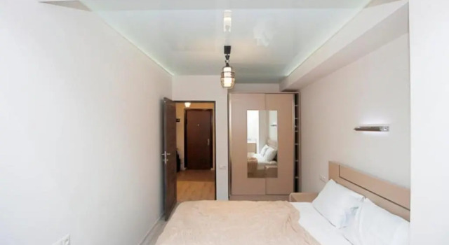 Excellent apartment in the Republic Square.Pushkin3