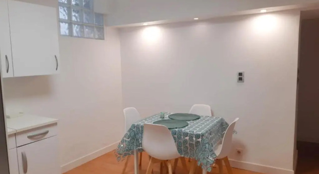 appartement rez de chaussée 2 chambres avec terrasse, Prenota Appartamento Hotel a Aquitania con parcheggio, Parcheggio
