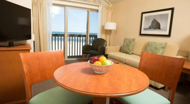Двухместный люкс oceanfront Schooners Cove Inn
