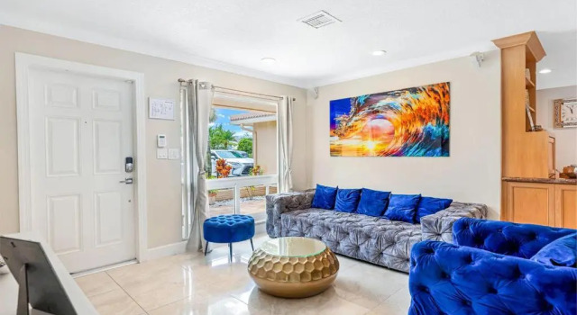 3BDR Villa-HeatedPool-6minFt.Lauderdale Beach-8PPL, Забронировать Вилла Виллы Форт-Лодердейл, Вилла