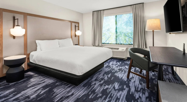 Fairfield by Marriott Inn & Suites Duluth, Buchen Sie Hotel Duluth Minnesota
