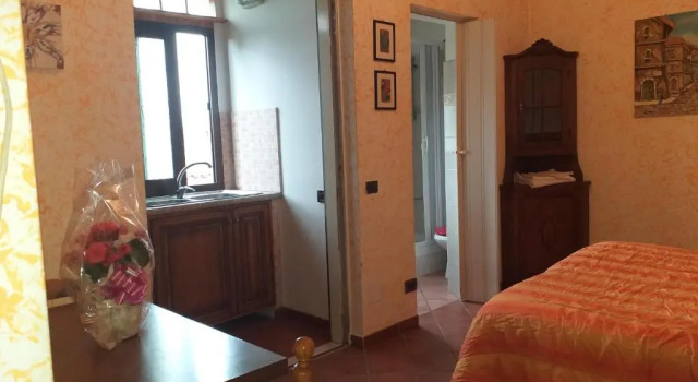 Mirella's House ViaVerona, Book Hotel Ardea Lazio Coast