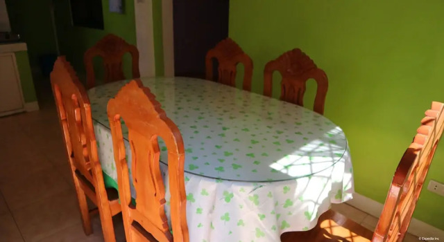 Gomeson Villas, Rezerwuj Hotel Hotele w Ilocos Region z parkingiem, Parking