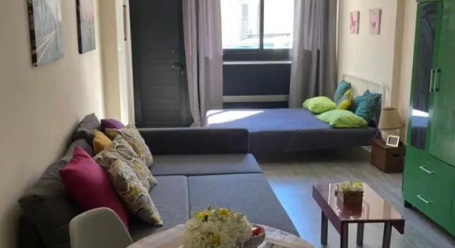 Newly Refurbished Big Central Studio, less than 100m to the sea, Rezervovat Apartmán Lemesos Limassol