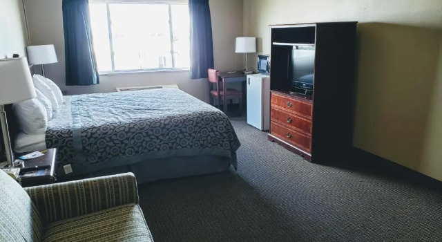 Люкс Days Inn & Suites by Wyndham Morris I-80