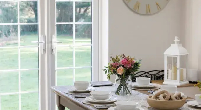 Коттедж Beautiful 4-bed Close to South Downs Goodwood