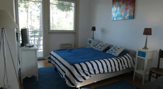 Villa moderne 4 chambres, piscine chauffée, Wi-Fi, proche plage et commerces, Arcachon - FR-1-374-147, Забронировать Отель Отели Бассен-д'Аркашон с парковкой, Парковка