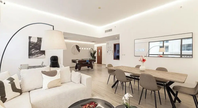 Jbr Beach Hostel