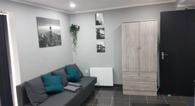 Studio, up to 4 PEOPLE, City Center location